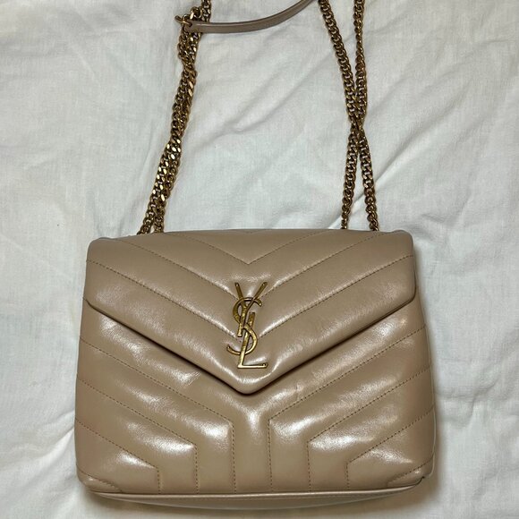 YSL  - Loulou Small YSL Shoulder Bag in Quilted Leather - Picture 4 of 17